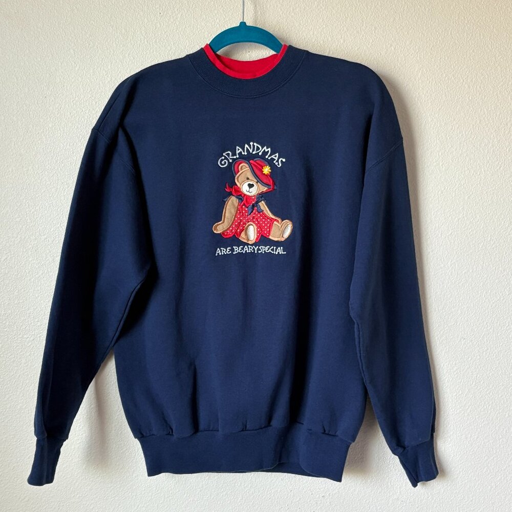 MC Energy Sportswear Women Sweatshirt Size L Crewneck Grandmas are Beary Special